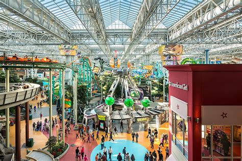 MALL OF AMERICA .